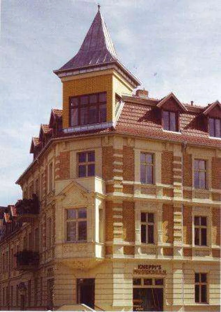 Fassadenansicht Straße