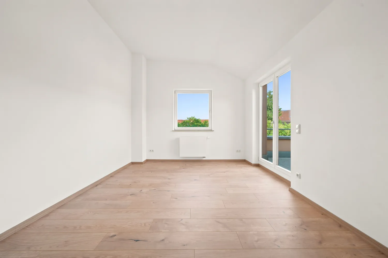 Zimmer DG mit Dachterrasse