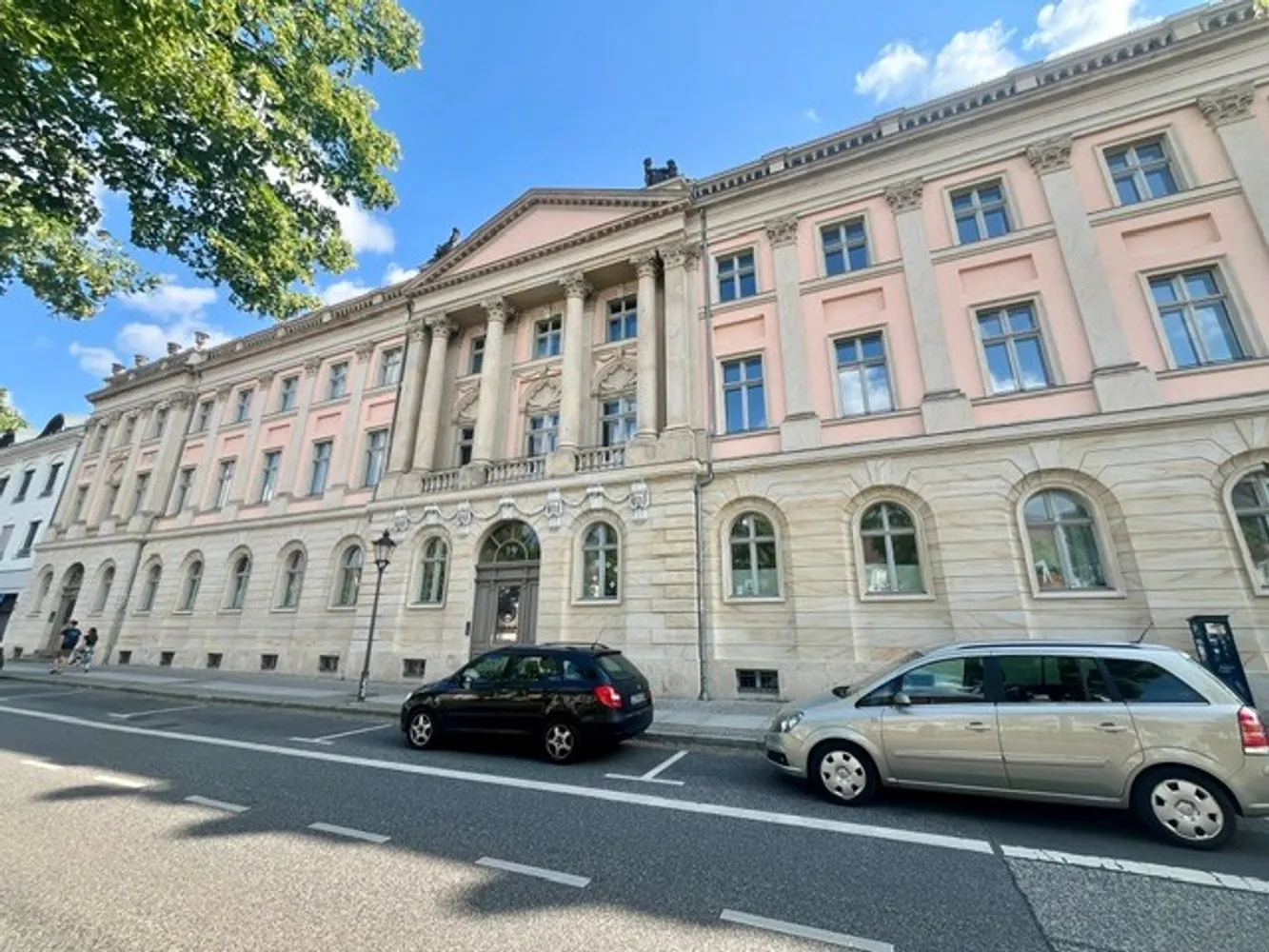 Hausansicht 1